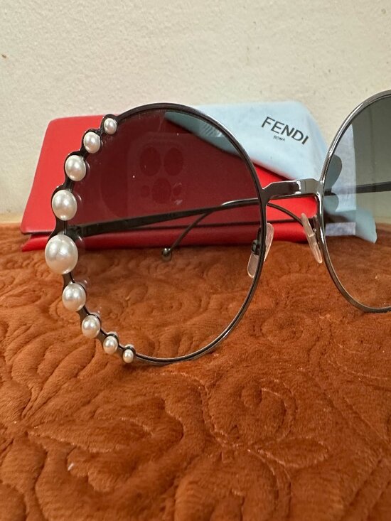 Fendi Women\'s Ribbons And Pearls Oversized Round Sunglasses main image 6